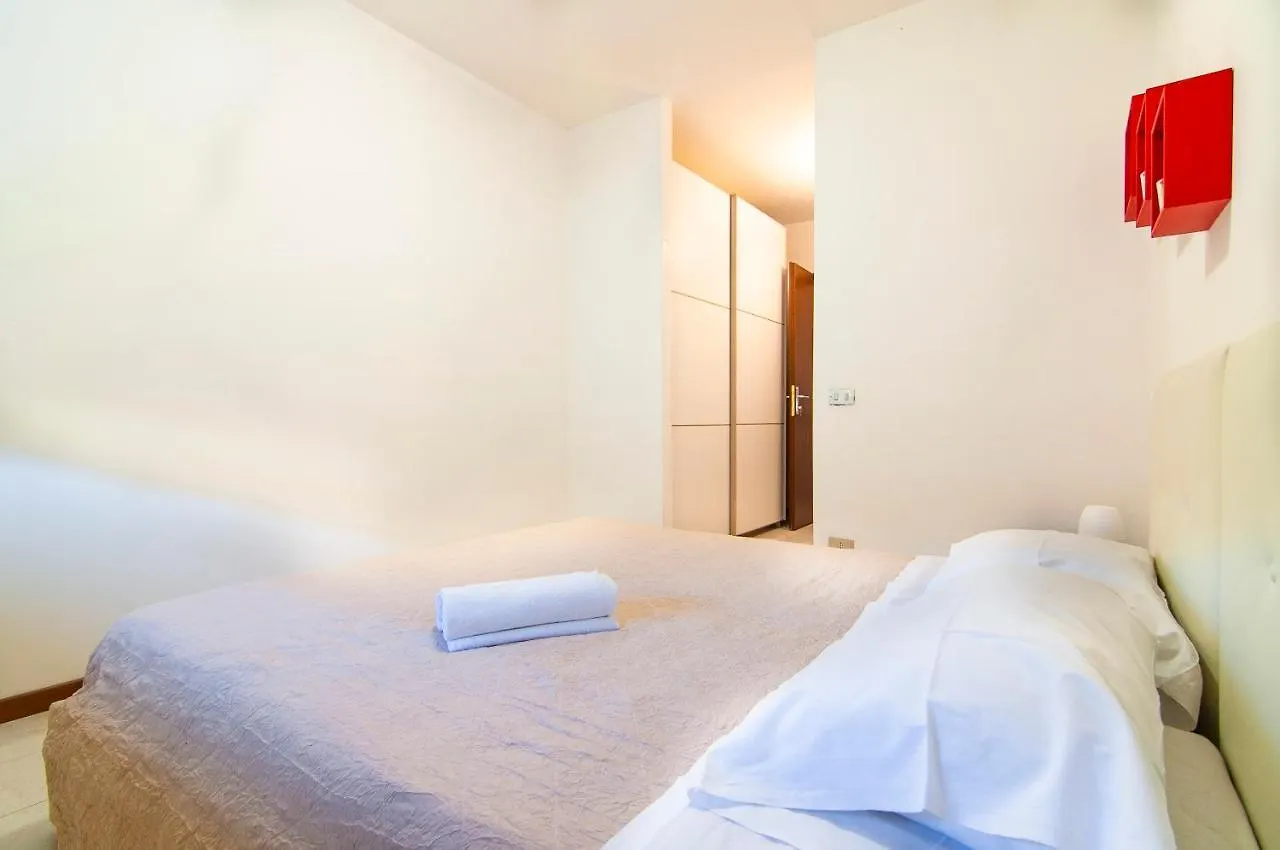 Verona - Familyoasi Free Parking And Garden Italy