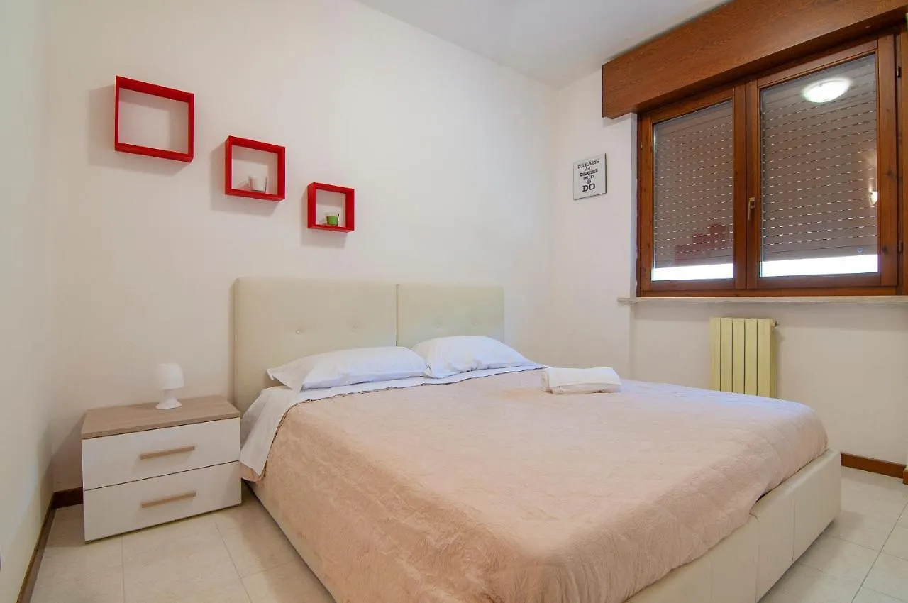 Verona - Familyoasi Free Parking And Garden